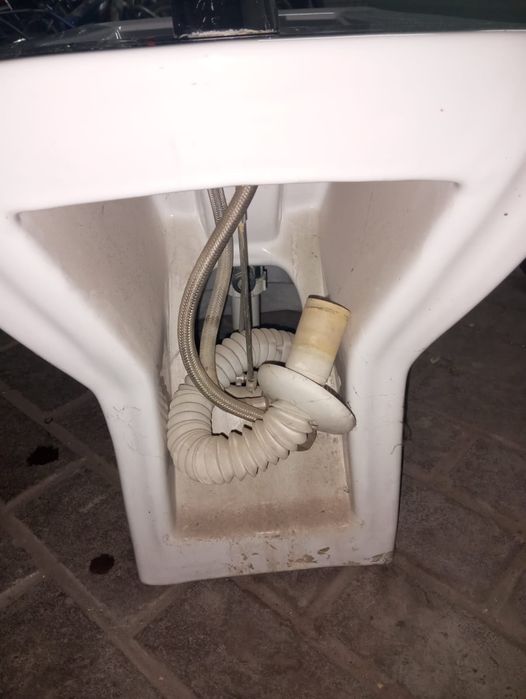 Биде б/у в отличном состоянии