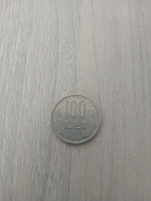 Vând monede vechi