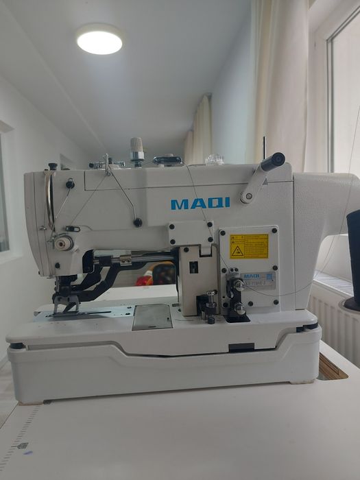 Masina de cusut butoniera usoara cu motor direct drive