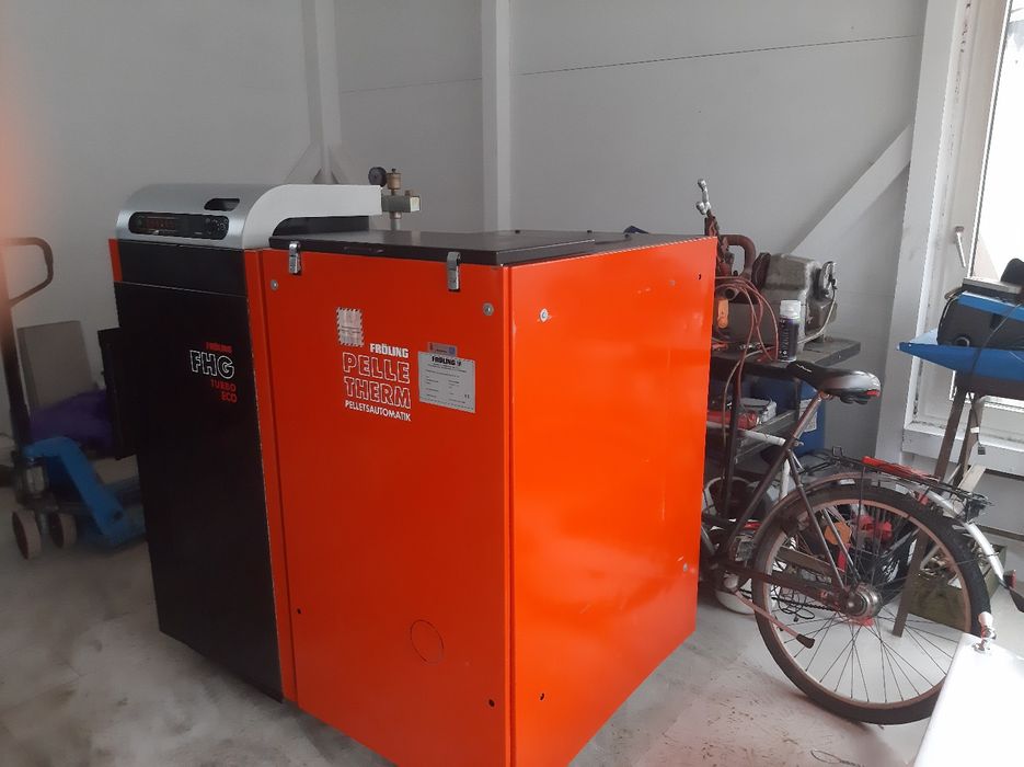 Centrală froling pe lemne și pereți