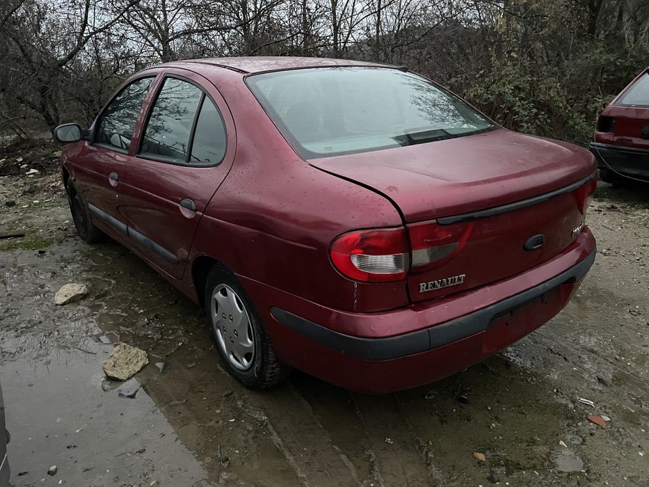 Renault Megane 1.6 90кс 2001г На Части