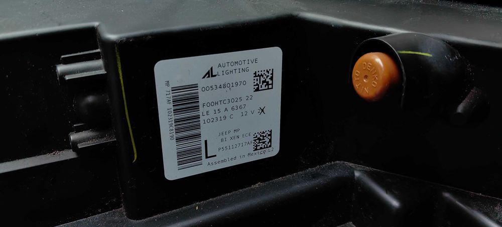 Ляв фар Jeep Compass Bi Xenon LED / Джип Компас Би Ксенон ЛЕД