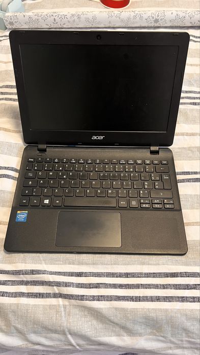 Acet ES1 | intel celeron | 8GB ram