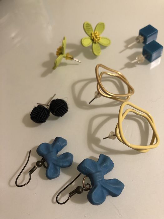 Обеци цетни и различни 5 чифта