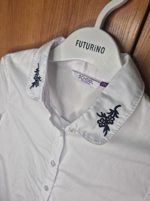 Продам школьные блузки с длинным руковом