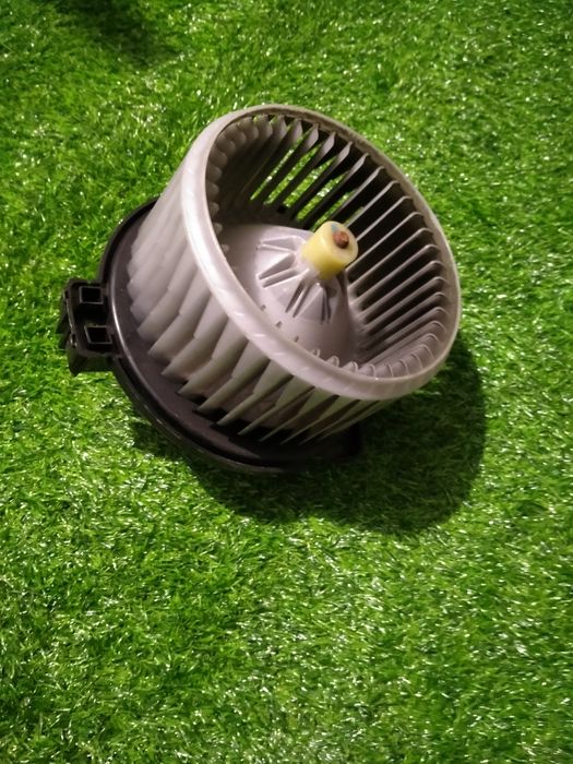 Моторчик печки продам