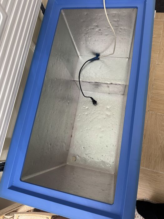 Морозильник не работающий
