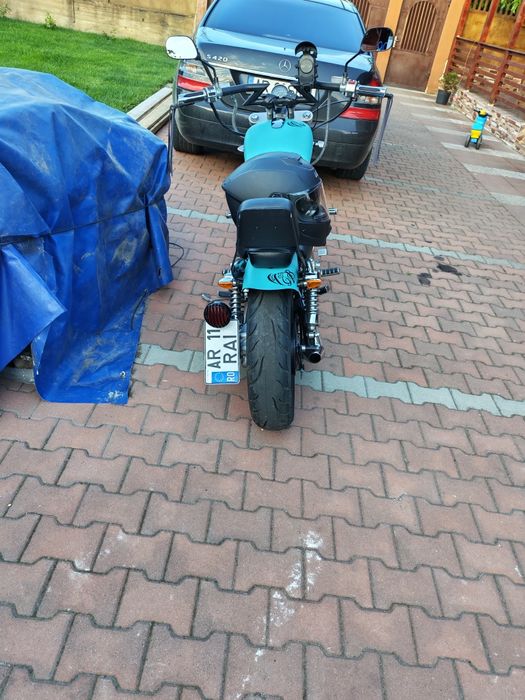 Vând Suzuki Intruder 750