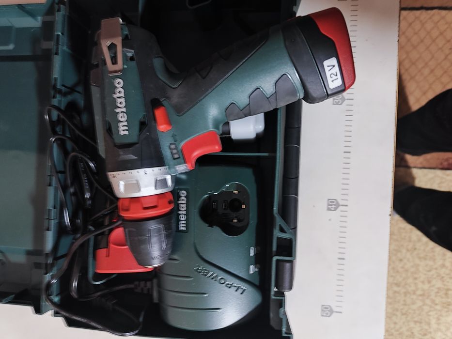 шруповерт metabo