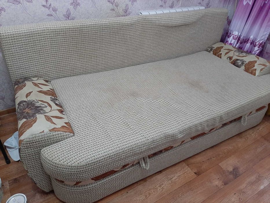 Продам диван б/у