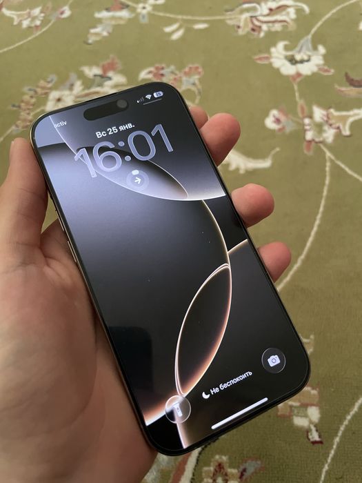 Продам Iphone 16 pro