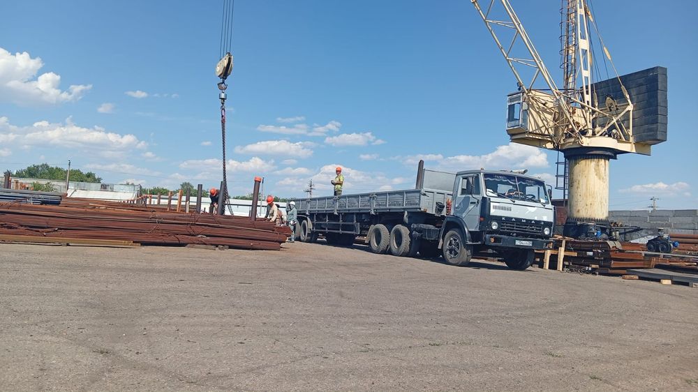 Услуги длинномера, полутяга, шаланда