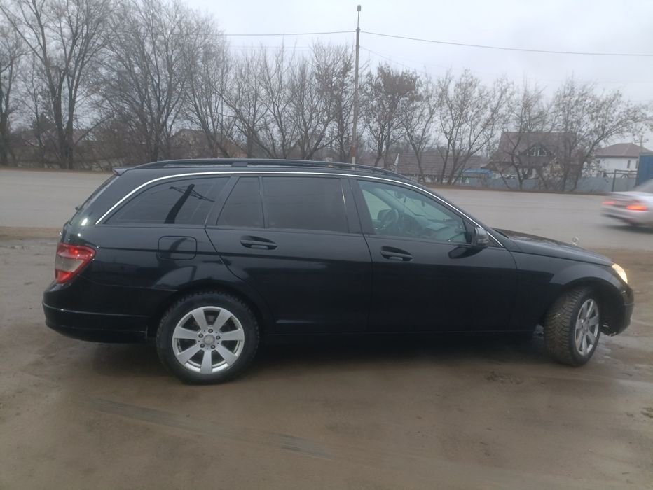 Продам Мерседес w 204 200 cdi 2009 г.