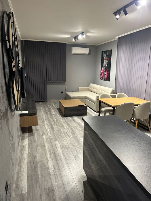 Дава се под наем Тристаен апартамент в София, Подуяне - 100 кв.м за 900 € - Снимка #3