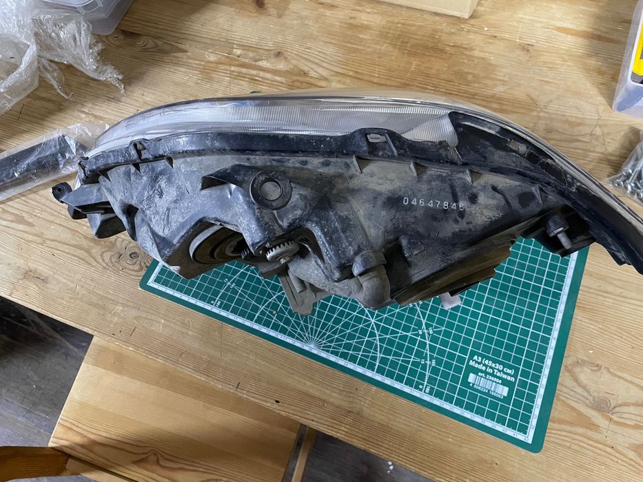 Фара передняя Lexus RX300, Depo