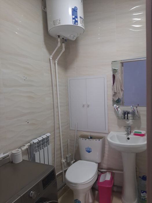 2 xona 4 etaj 16 etajli dom 55 kv metr umumiy maydoni  makler haqi