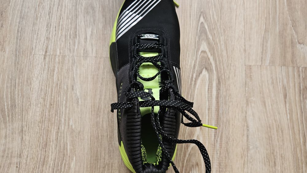 Баскетбольные кроссовки Adidas