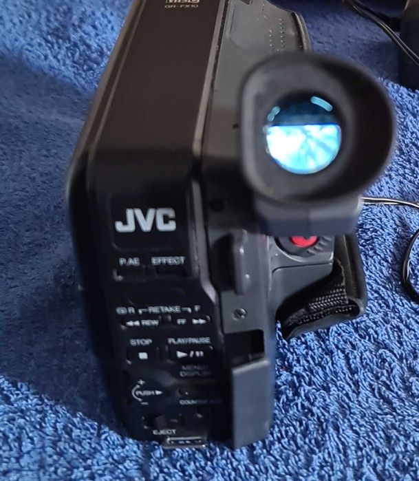 Video camera JVC. Funcțională