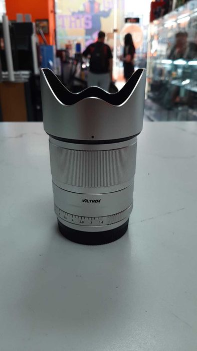 Used Products Dorobanti/Obiectiv Mirrorless Viltrox, 33mm, F1,4 STM Montura EF-M Mount, APS-C, Silver/Garantie 12 LUNI