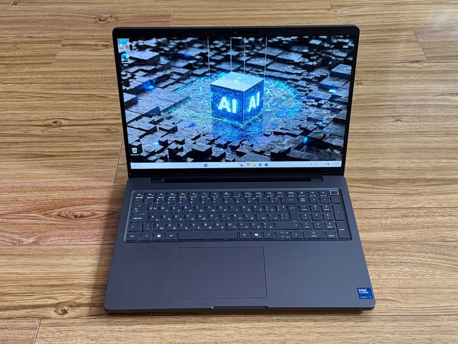Dell Pro Max 16`Core Ultra 7-265H/64GB DDR5/1TB SSD/Nvidia RTX Pro 1000-8GB/Гаранция 27м/WUXGA
