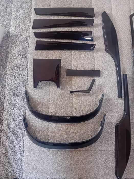 Интериорни лайсни Ауди а8 махагон