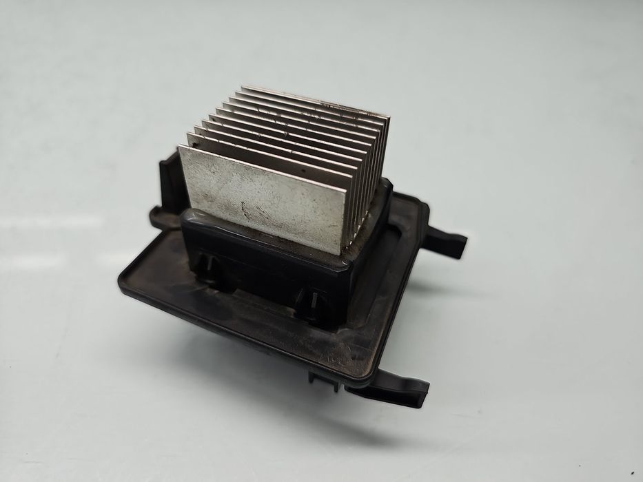 Releu ventilator bord Renault Megane 4 [Fabr 2015-prezent] T1033100Q