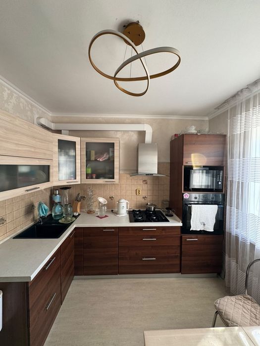 Продам 3 ком квартиру в районе 8шк