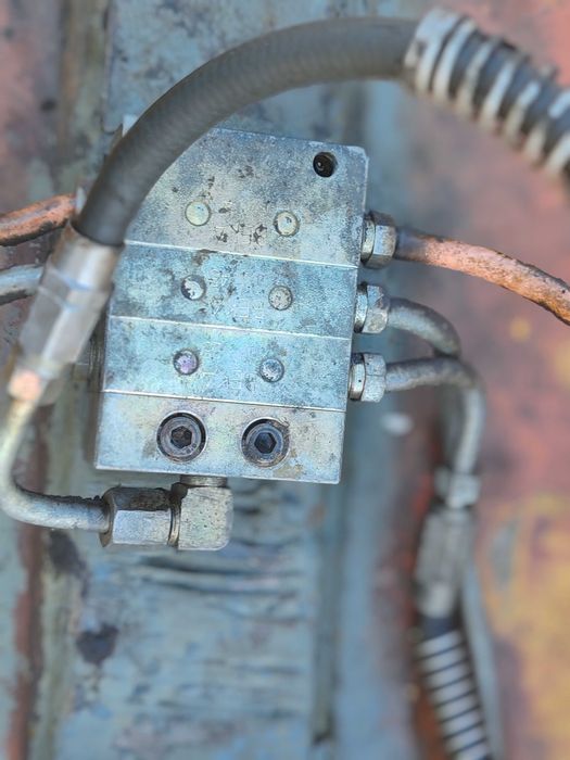 Has cupa excavator Caterpilar 325D