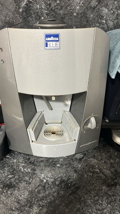 Кафе машина Lavazza Blue