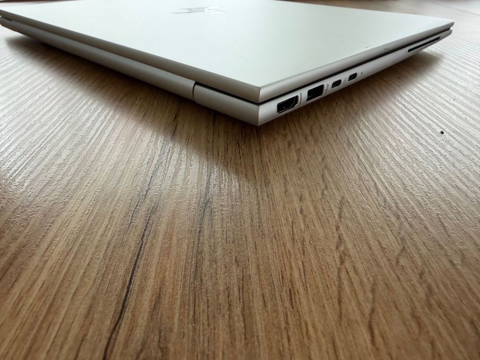 14" HP EliteBook 840 G11, Ultra 7 165U, 32GB RAM, 512GB SSD В ГАРАНЦИЯ