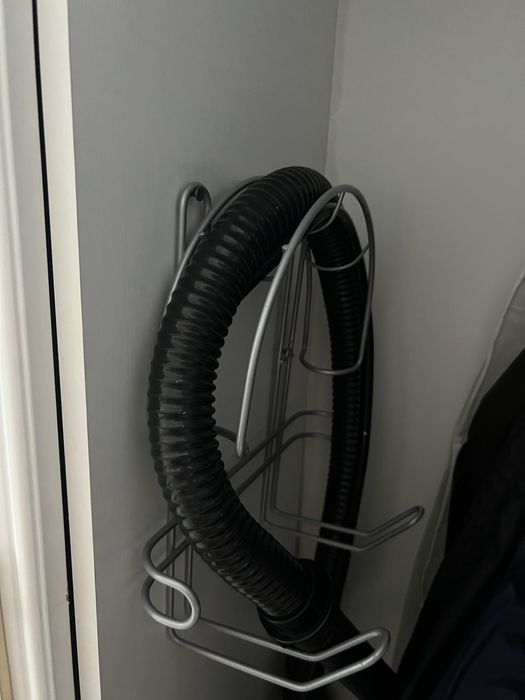 Продам моюший пылесос