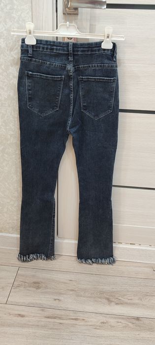 Джинсы Женские .