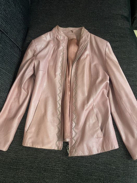 Кожени якета с качулка от лисица