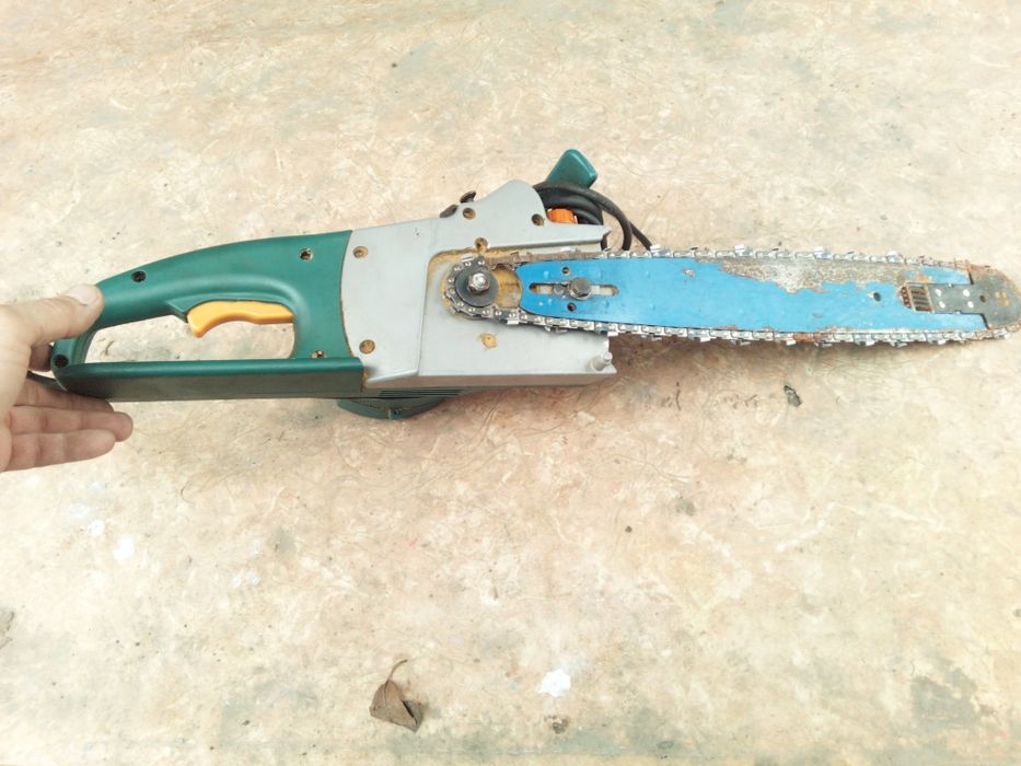 Продам электро пилу-цепная