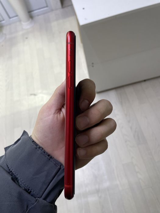 Айфон ХР срочно сатылады