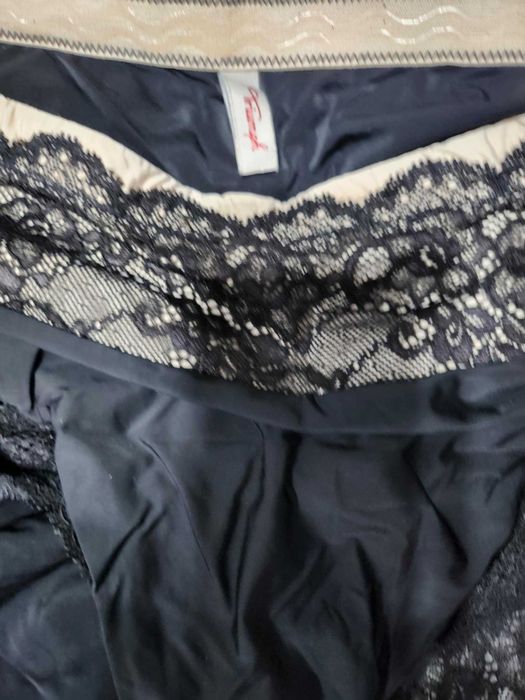 Продавам бикини на Triumph и  чисто нов сутиен на марката Triumph