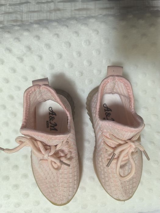 Иззики детские на  девочку