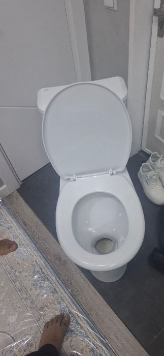 Б/У унитаз сотилади !