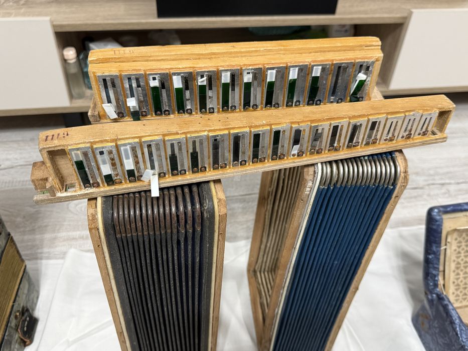 Piese pentru acordeone!