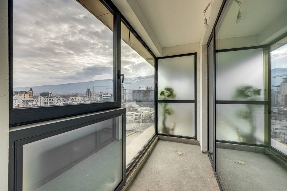 Продава се Тристаен апартамент в София, Лозенец - 130 кв.м за 3571 €/кв.м - Снимка #4