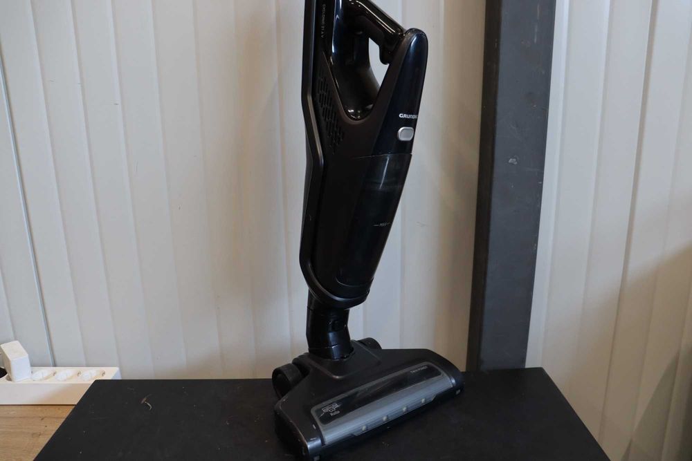 Grundig VCH 9932 Ръчна прахосмукачка 2 в 1