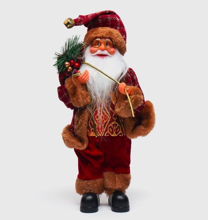 Дед морозы под елку