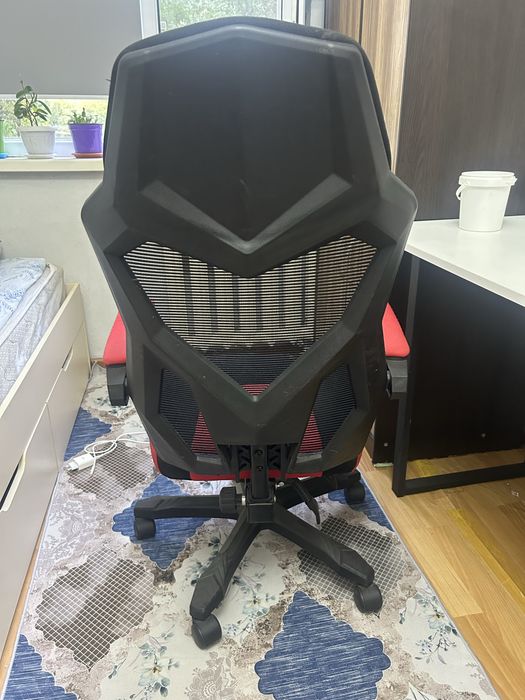 продам игровое кресло