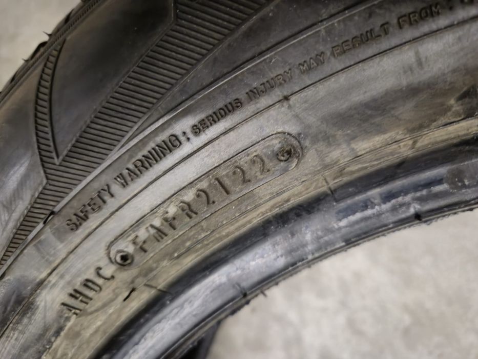 2 anvelope iarna Falken 235 60 18 ca si noi