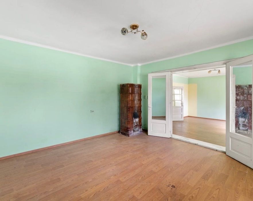 Casa spațioasă de vânzare Pâncota
