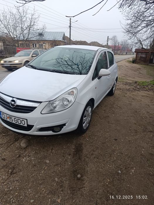 Vând Opel Corsa D