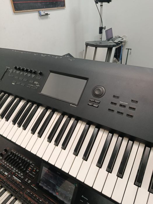 Korg nautilius 61