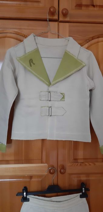 Спортно-елегантен Комплект-Сако и Панталон с Апликации! НОВ !