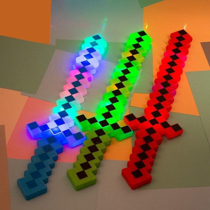 Плюшени играчки Майнкрафт/Фигурки Майнкрафт/Светещ Меч