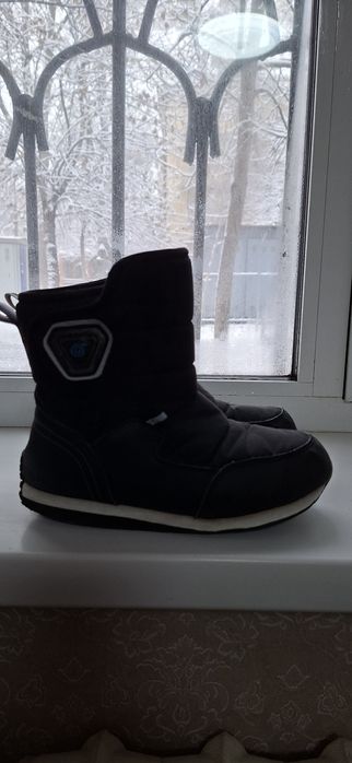 Продам сапожки детские